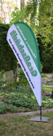 Großschädl, Fahne, Fahnen, Flagg, Fahnenstange, Fahnenmast, Fahnenschlaufen, Stander, Teleskopausleger, Teleskopfahne, Alumast, Alugestänge, Fahnenhalterung, Fahnensockel, Hissvorrichtung, Hissfahne, Fahnenmast eloxiert, Fahne Österreich, Fahnen Internati